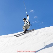 世俱杯直播-世俱杯球员装备佩戴顺序设计原则与实际应用